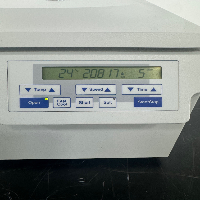 Eppendorf 5417R Refrigerated Centrifuge image 2